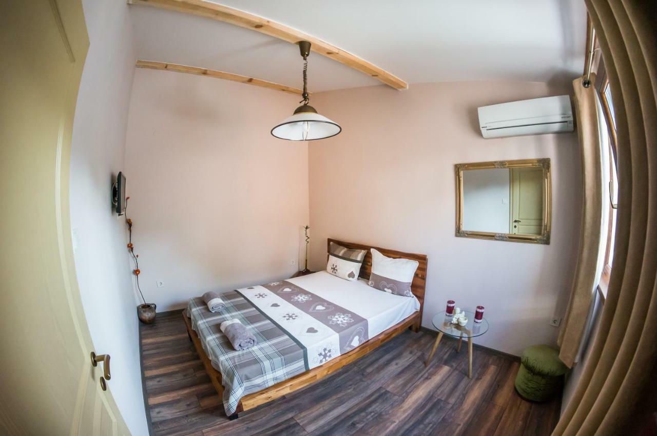 פלובדיב The Old House Guest Rooms And Apartament מראה חיצוני תמונה